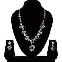 Elegant Diamond and Emerald Necklace Set