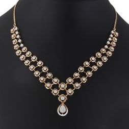 Elegant Necklace with Diamonds in 14KT Yellow Gold