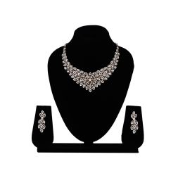 Mesmerising Peacock Design Diamond Jewellery Set