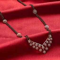 Stylish Festive Mangalsutra in 18Kt Yellow Gold