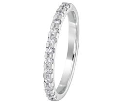 Sparkling Platinum Ring