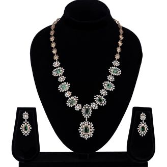 Elegant Diamond and Emerald Necklace Set